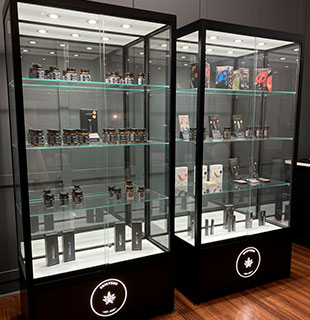 Weed Showcases